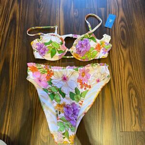 NWT Cupshe Underwire Top & High Waisted Ruffle Cheeky Bikini Set Size L